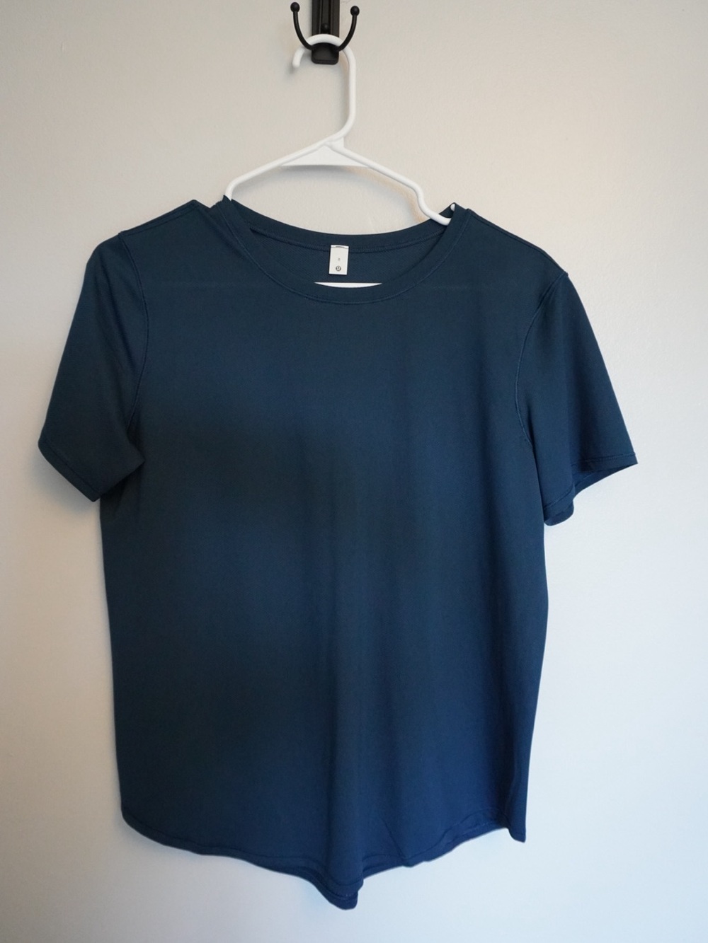 lululemon athletica Women's Short Sleeve Crew Tee - Navy